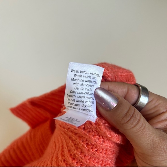 Nine West Salmon Colored Sweater with Cut Out Details size S - Picture 13 of 13
